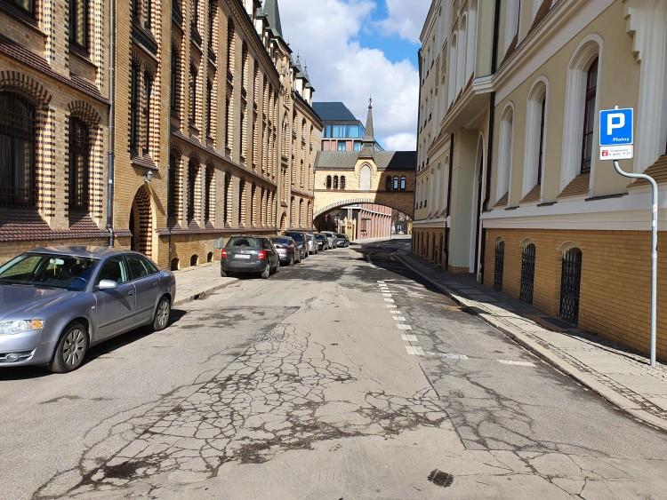 Parkowanie we Wrocławiu. Miasto odpowiada na zarzuty aktywistów