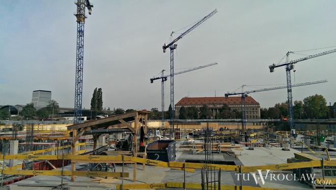 Zamontują kładkę dla pieszych nad Dyrekcyjną. W nocy ulica będzie nieprzejezdna