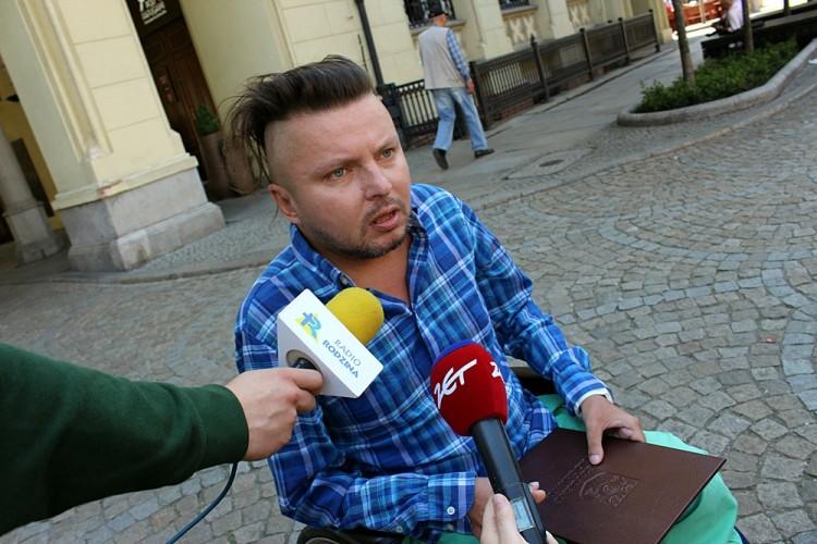 Dutkiewicz popiera protest osób niepełnosprawnych. Chce utworzyć „okrągły stół”