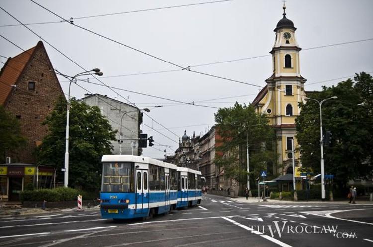 Wypadek na niedawno wydzielonym torowisku na Traugutta