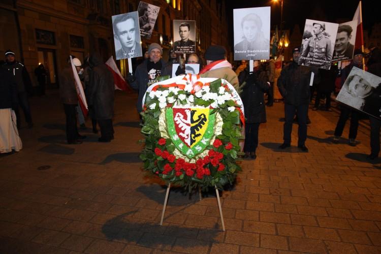Wrocławianie oddali cześć Żołnierzom Wyklętym [ZDJĘCIA]