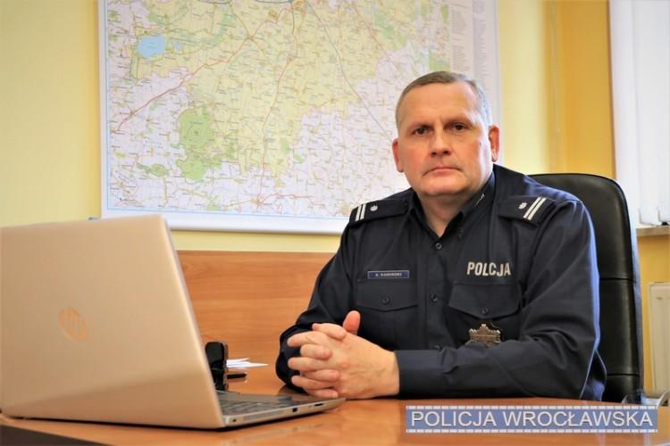 Wrocławski policjant napisał książkę o protestach i innych zgromadzeniach