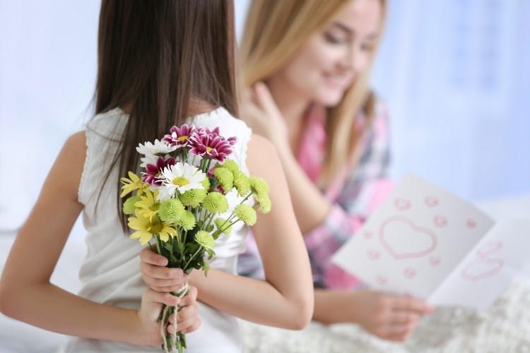 Życzenia na Dzień Mamy - naprawdę piękne życzenia dla mamy [26.05.2024]