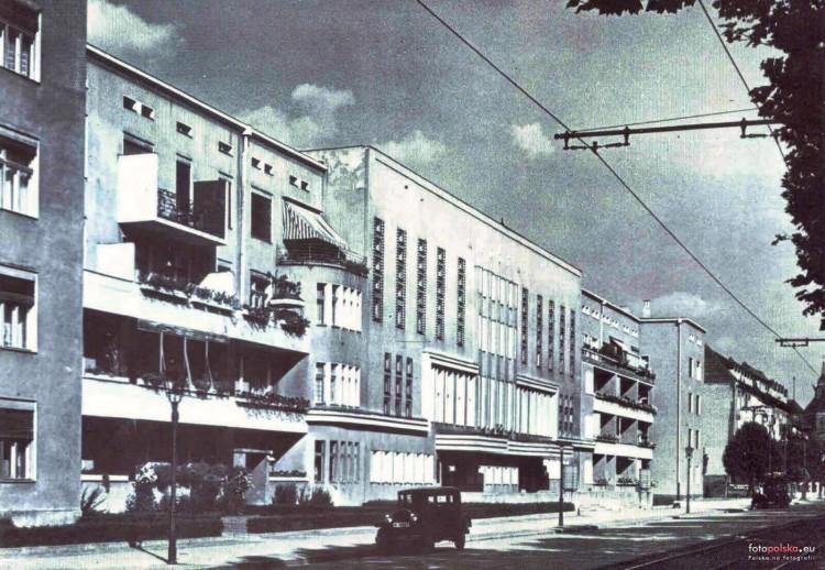 Dawne kino Lwów niszczeje. Kiedyś zakon, potem kino, teraz ruina