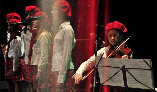 Posłuchaj za darmo jak patrioci wyśpiewają miłość do Polski