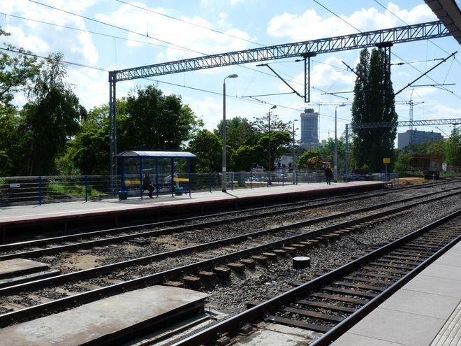 Od poniedziałku czynny jest całkowicie nowy peron nr 6 na Dworcu Głównym