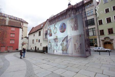 Na placu pod kościołem garnizonowym powstanie oryginalny domek