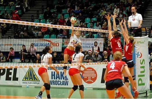 Piłka siatkowa: Gwardia w play-off