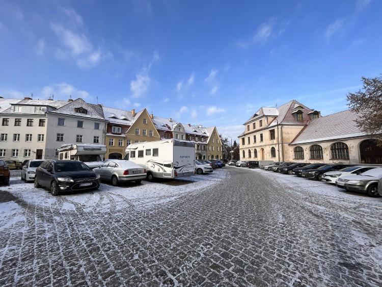Wrocław: Będą zmiany na placu Piłsudskiego. Zabytek stanie się biurowcem