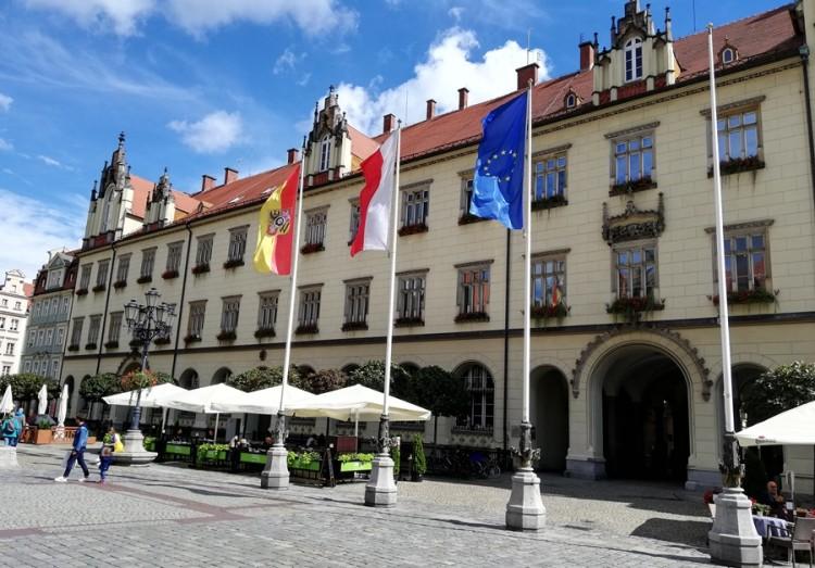 Awantura w restauracji na Starym Mieście. 35-latek chciał wyjść bez płacenia