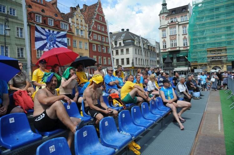 Wrocław Cup - Bezdomni grali w piłkę na placu Solnym [ZDJĘCIA]