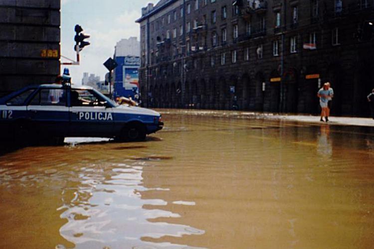 Powódź Tysiąclecia - minęło dwadzieścia lat od wielkiej wody we Wrocławiu [PODSUMOWANIE]