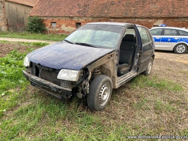 Takim samochodem uciekał przed policją pijany kierowca [ZDJĘCIA]