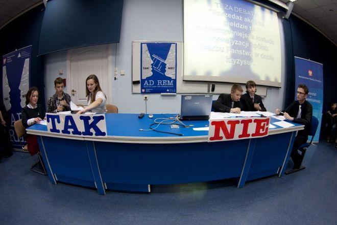 Ekonomiczna debata w WSB