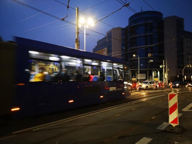 Wykonawca TAT oddaje pl. Orląt Lwowskich wrocławianom. Będzie nowa organizacja ruchu