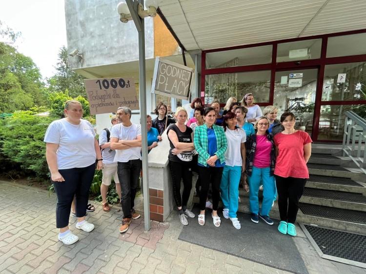 Spór pracowników socjalnych z miastem. Grożą strajkiem
