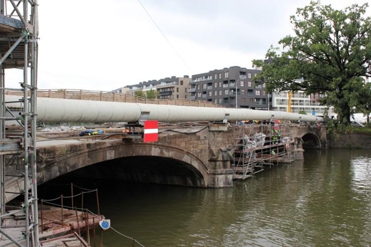 Remont mostów Pomorskich. Udało się uruchomić podziemną instalację
