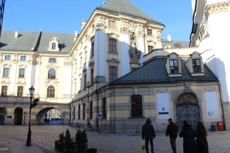 Uniwersytet Wrocławski wraca do nauki zdalnej. Do kiedy?