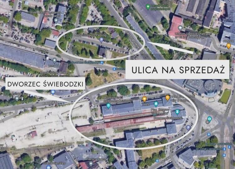 Ulica na Starym Mieście we Wrocławiu wystawiona na sprzedaż
