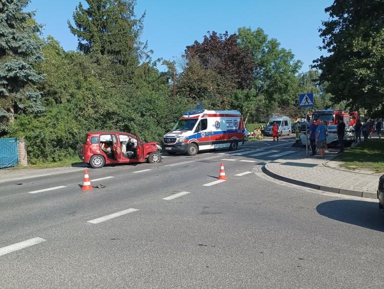 Wrocław: Pijany 27-latek spowodował wypadek. Dwie kobiety ranne