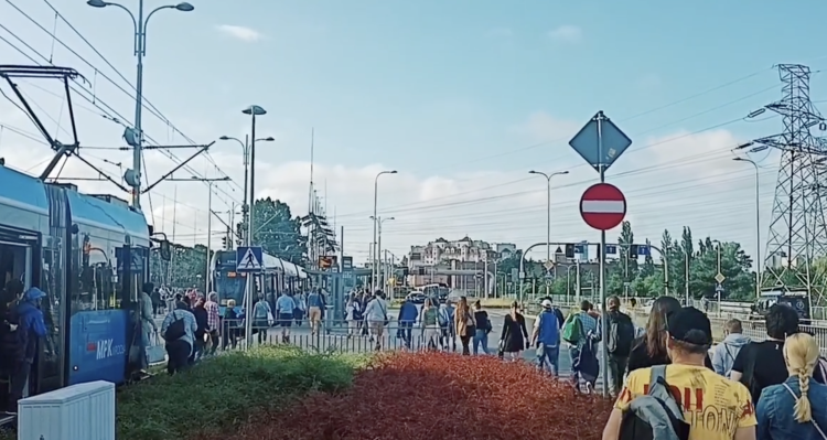 Komunikacyjny paraliż we Wrocławiu. To przez awarię ITS [LISTA LINII]