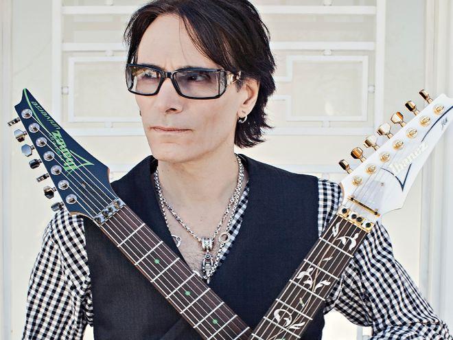 Legendarny Steve Vai zagra we Wrocławiu i pomoże w biciu rekordu guinnessa!