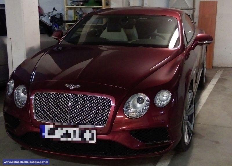 Bentley warty milion złotych w rękach wrocławskiej policji. Auto skradziono w Niemczech [FOTO]
