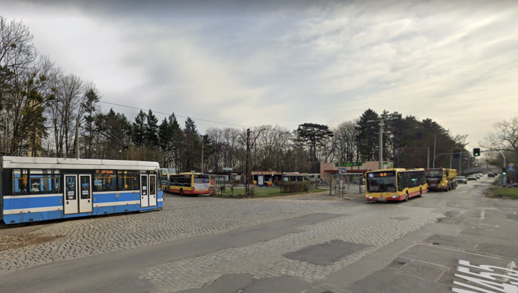 Wrocław: Wykoleił się tramwaj. Do pętli na Sępolnie nie dojedziemy