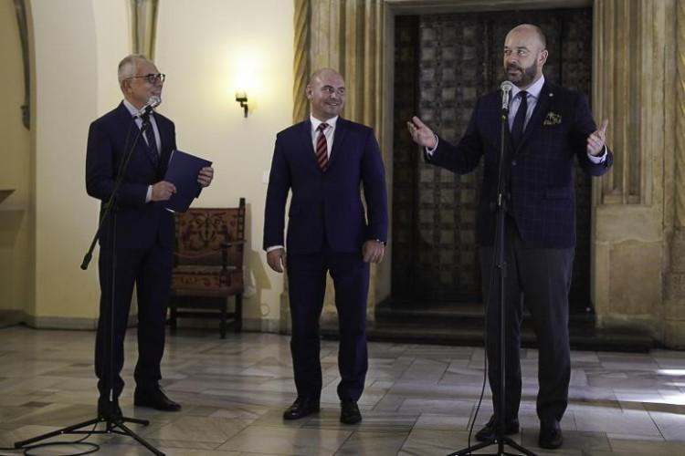Prezydent Wrocławia przyznał stypendia artystom