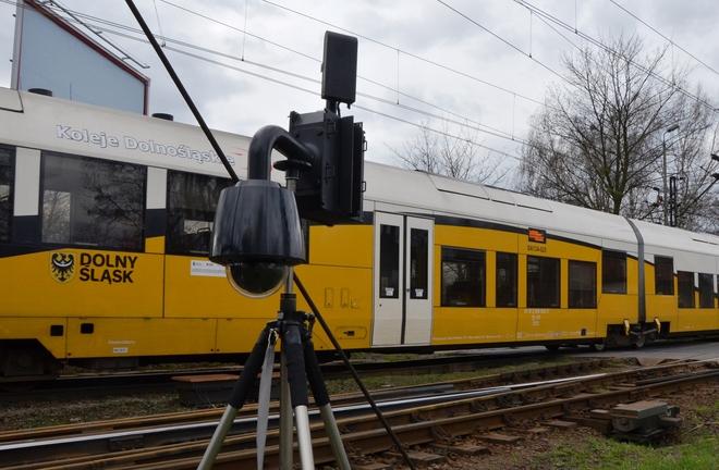 Będzie więcej patroli sokistów na wrocławskich torach i przejazdach. Żeby nie dochodziło do tragedii