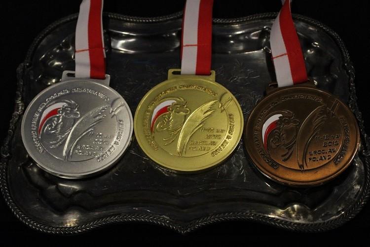 Dziesięć medali Polaków pierwszego dnia mistrzostw Europy karate kyokushin we Wrocławiu