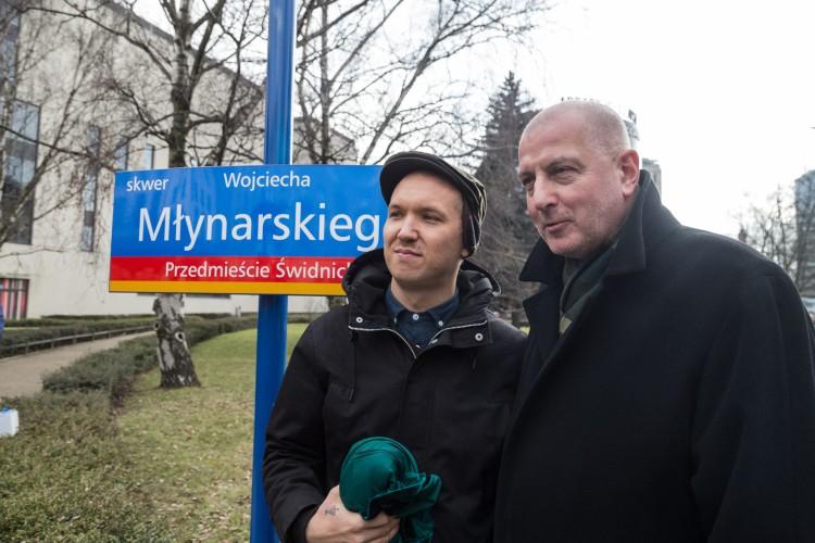 Skwer im. Wojciecha Młynarskiego przy Capitolu uroczyście odsłonięty [ZDJĘCIA]