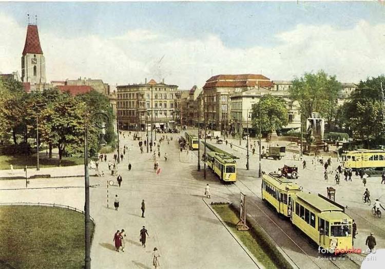 Tak się zmieniał plac Jana Pawła II. Szpital, Bismarck i fontanna