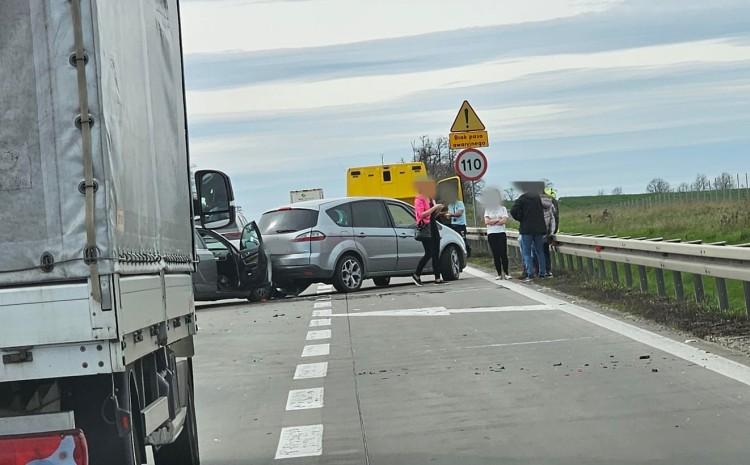 Autostrada A4 zamknięta po groźnym wypadku. Są ranni