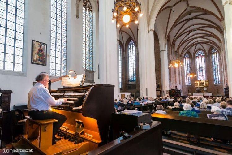 Koncertował z Placido Domingo i Jose Carrerasem. Wystąpi na Ostrowie Tumskim