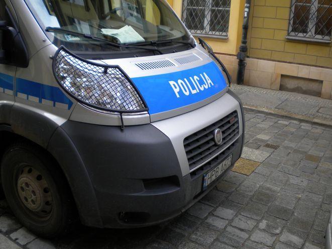 Ukradli ze sklepu drogie rowery. Przed policją schowali się w kontenerze na śmieci