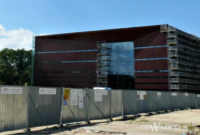 Wrocławska firma budowlana zatrudni setkę osób. Szukają inżynierów, elektryków i monterów