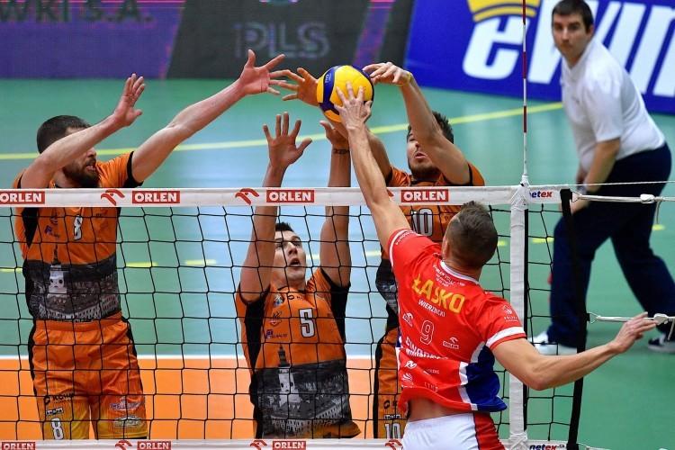 Gwardia nie bez problemów pokonuje Chrobrego i melduje się w finale [RELACJA]
