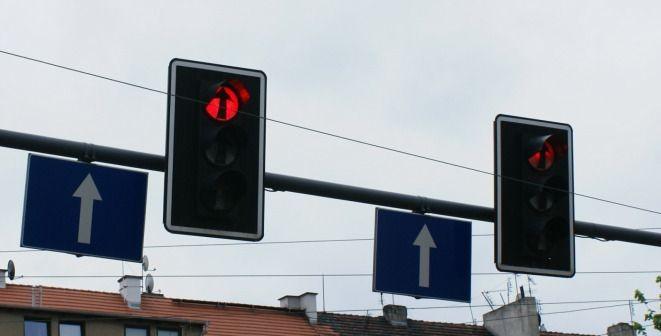 Niedziela bez stania na czerwonym? Wrocławscy aktywiści chcą wyłączać sygnalizatory