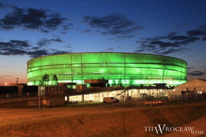 Stadion ma na siebie zarabiać. Na elewacji będą wyświetlane olbrzymie reklamy
