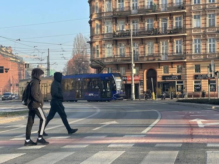 Remont torowiska na placu Bema. Duże utrudnienia