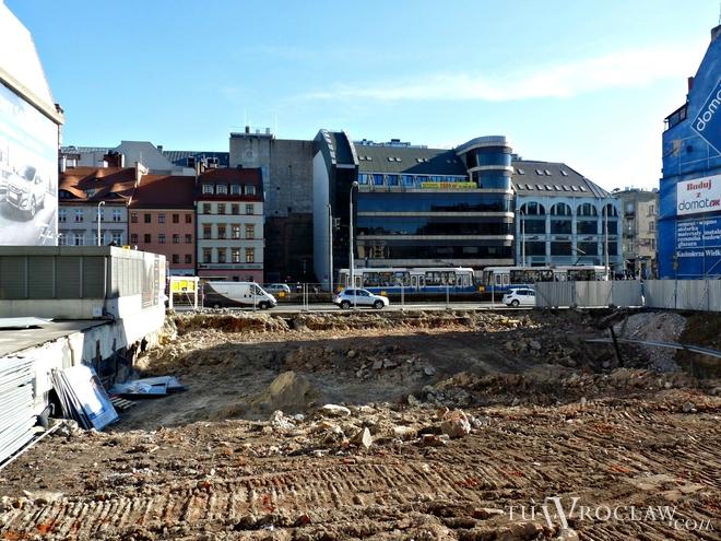 Weekendowe zmiany na wrocławskich ulicach. Będą biegać i montować żurawia