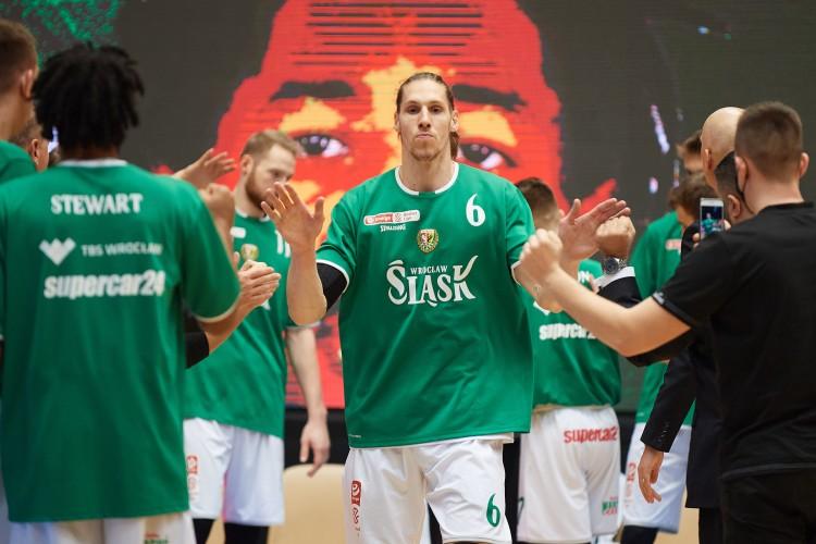 Czas wzmocnień, ale i pożegnań. Akos Keller odchodzi z koszykarskiego Śląska