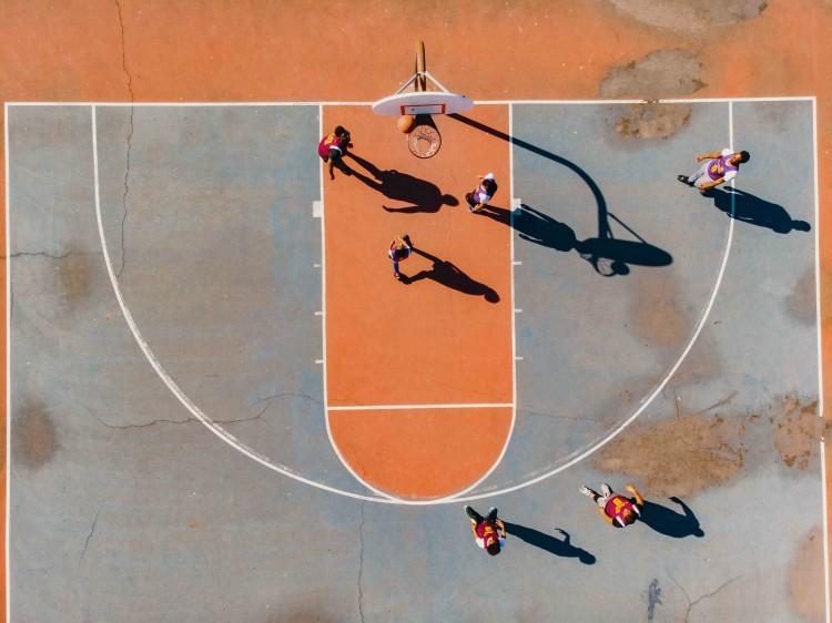 Koszykówka na pełnych obrotach. Gra EBL, szybki powrót NBA. Kto faworytem?