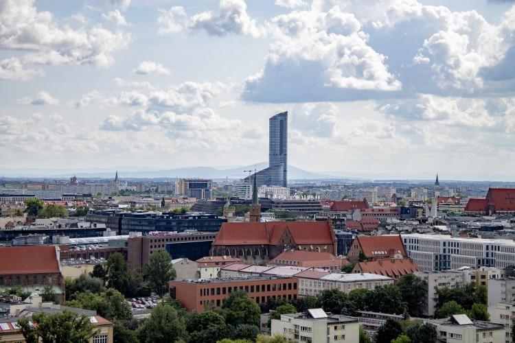 Zakup mieszkania we Wrocławiu? Trzeba odłożyć… 121 pensji