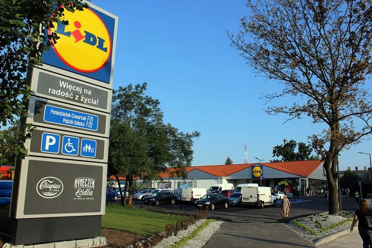 Otwarcie Lidla przy Grabiszyńskiej. Pierwsi klienci już skorzystali z promocji [ZDJĘCIA]