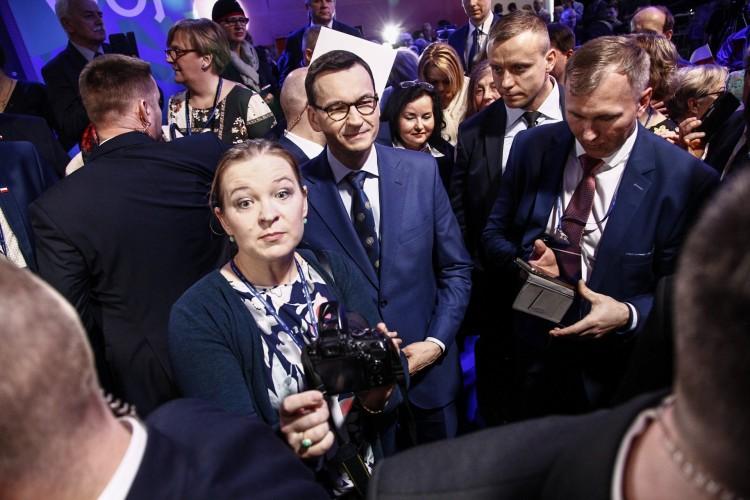Konwencja PiS we Wrocławiu. Kaczyński: „Nasi przeciwnicy chcą zniszczyć politykę społeczną i polską demokrację” [ZDJĘCIA, WIDEO]