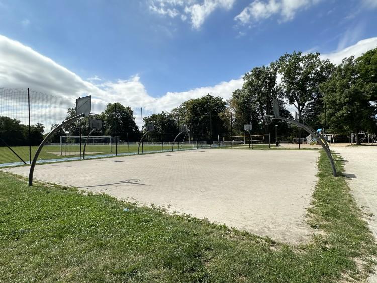 Boiska sportowe we Wrocławiu. Tu pograsz całkowicie za darmo!