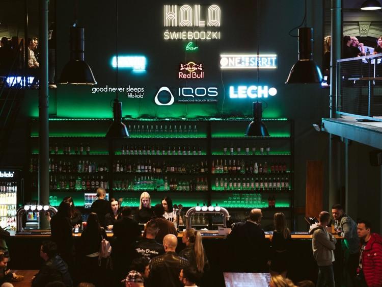 Wrocław: Hala Świebodzki większa o 885 mkw. Powstało tam sześć nowych restauracji