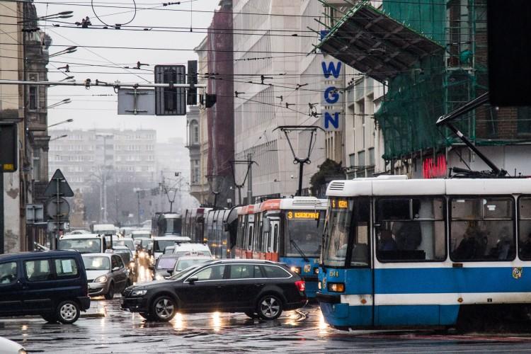 Magistrat rozpoczyna konsultacje na temat transportu we Wrocławiu